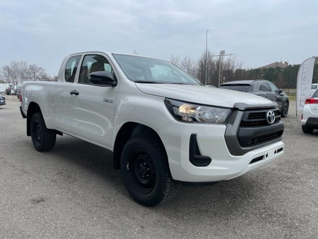 TOYOTA Hilux 2.8 D 4WD 4 porte EXTRA Cab Comfort Immagine 3