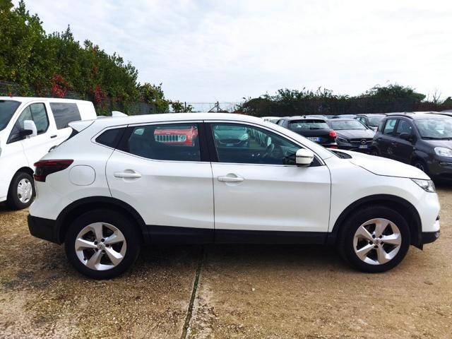 NISSAN Qashqai 1.5d BUSINESS 115cv NAVI TELECAM SENS PARK CERCHI Immagine 2