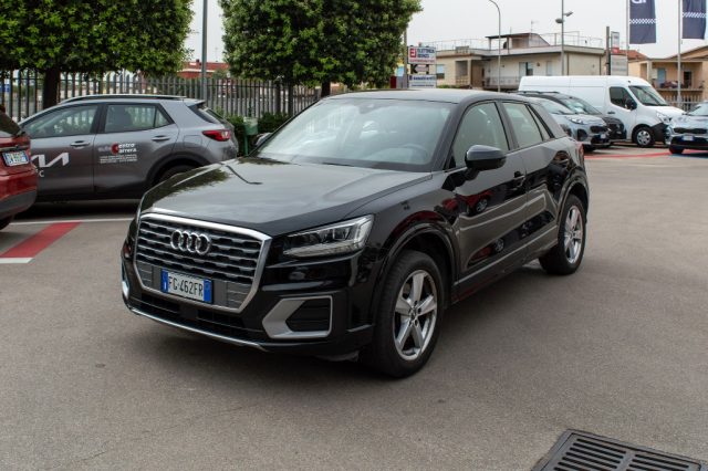 AUDI Q2 1.6 TDI Business Immagine 2