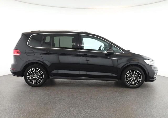 VOLKSWAGEN Touran 2.0 TDI DSG HIGHLINE R-LINE TETTO NAV AHK Immagine 3