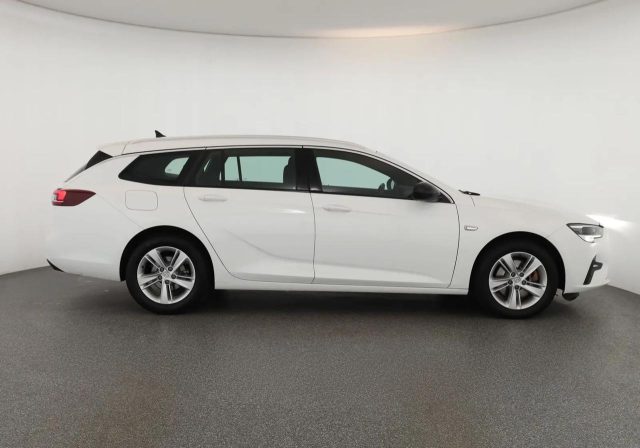 OPEL Insignia SPORTS TOURER 1.5 D ELEGANCE NAVI CAM Immagine 3