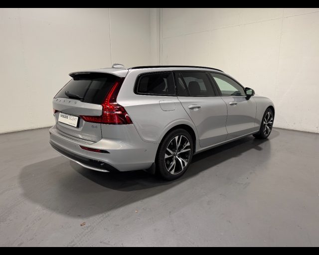 VOLVO V60 B4 GEARTRONIC PLUS DARK Immagine 1