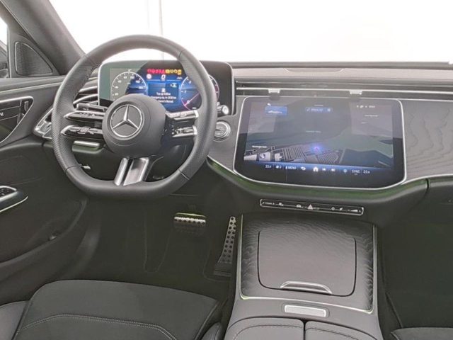 MERCEDES-BENZ E 220 d Mild hybrid AMG Line Advanced Immagine 4