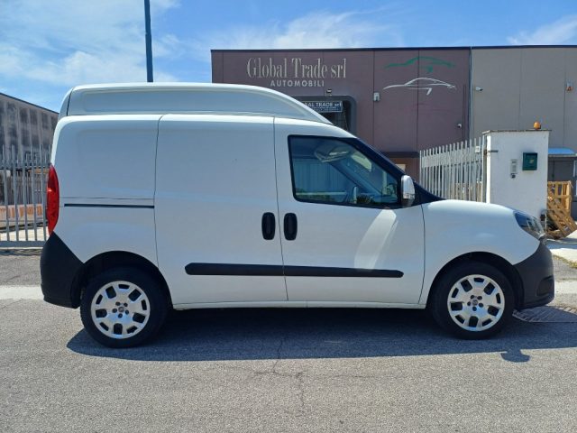 FIAT Doblo Doblò 1.4 T-Jet Natural Power PL Cargo Maxi Lamier Immagine 2