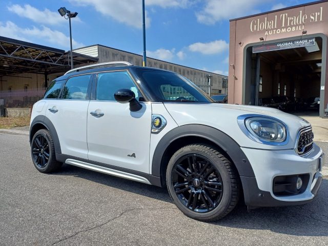 MINI Countryman 1.5 Cooper SE Hype Countryman ALL4 Automatica Immagine 0