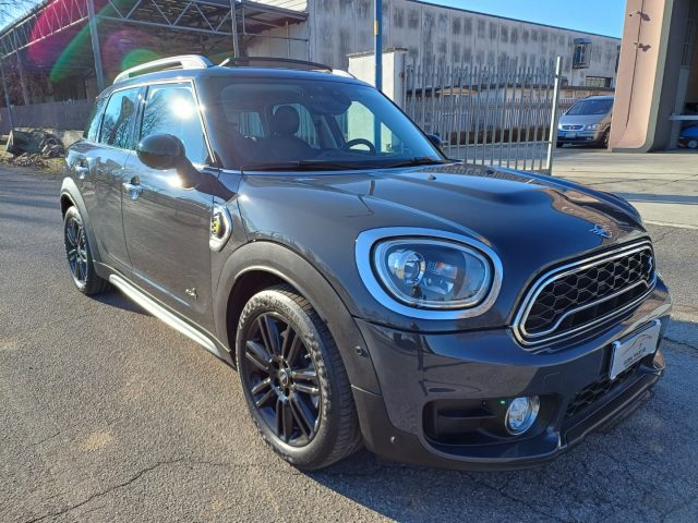 MINI Countryman 1.5 Cooper SE Hype Countryman ALL4 Automatica Immagine 1