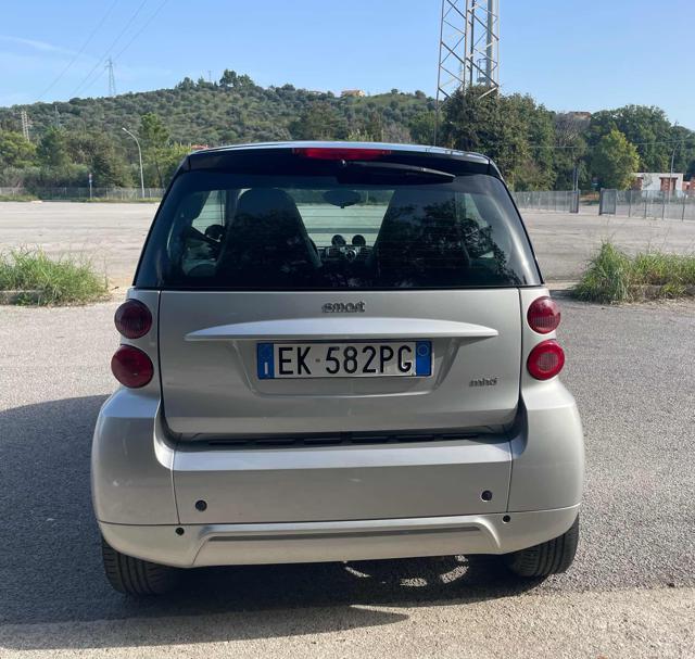 SMART ForTwo 1000 52 kW coupé pulse Immagine 4