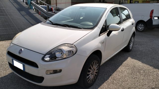 FIAT Punto 1.4 8V 5 porte Natural Power Street Immagine 0