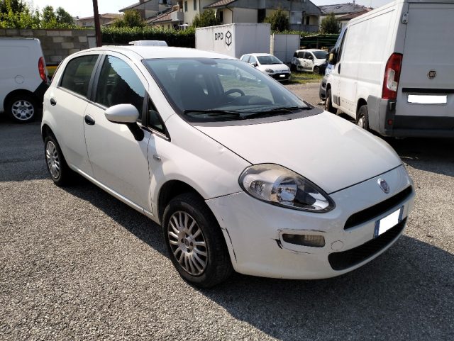 FIAT Punto 1.4 8V 5 porte Natural Power Street Immagine 1