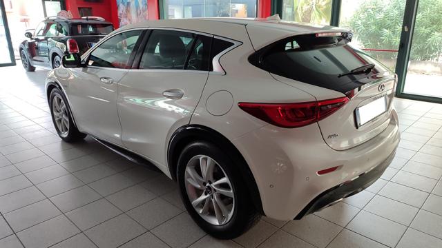 INFINITI Q30 2.2 diesel DCT AWD Premium Tech "NAVI"360"PELLE"18 Immagine 1