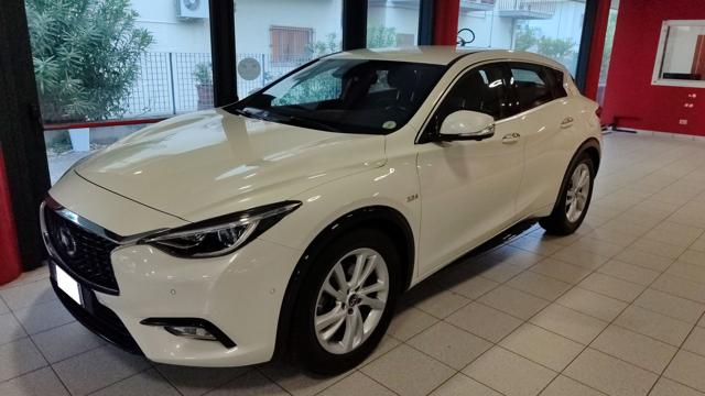 INFINITI Q30 2.2 diesel DCT AWD Premium Tech "NAVI"360"PELLE"18 Immagine 4