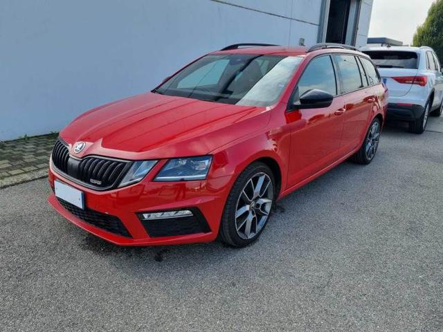 SKODA Octavia 2.0 TDI SCR 184 CV DSG Wagon 4x4 RS Immagine 1