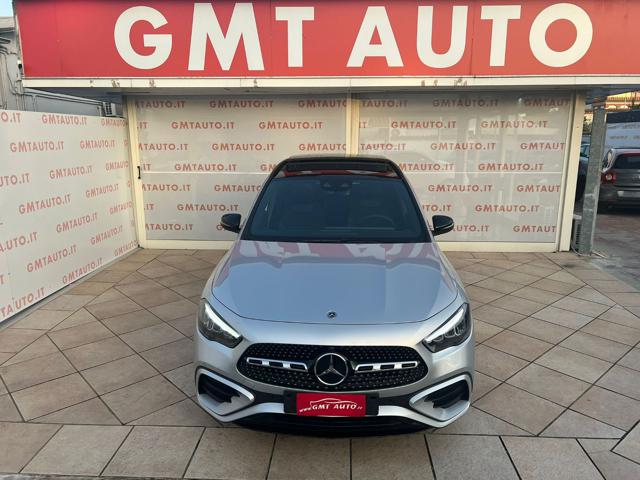 MERCEDES-BENZ GLA 200 D AUTOMATIC AMG PREMIUM PANORAMA 64 COLORI ESTESO Immagine 1