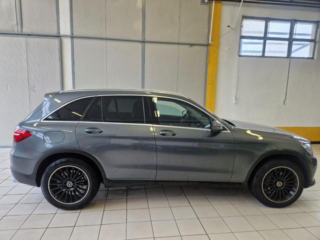 MERCEDES-BENZ GLC 250 d 4Matic Sport Immagine 3