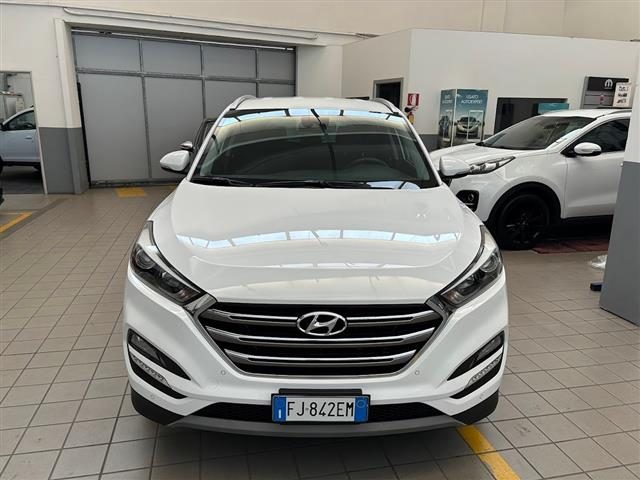 HYUNDAI Tucson 1.7 CRDi 141cv XPossible 2WD DCT Immagine 2