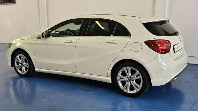 MERCEDES-BENZ A 160 d SPORT NAVI-PELLE-PDC-OKneopatentati Immagine 4