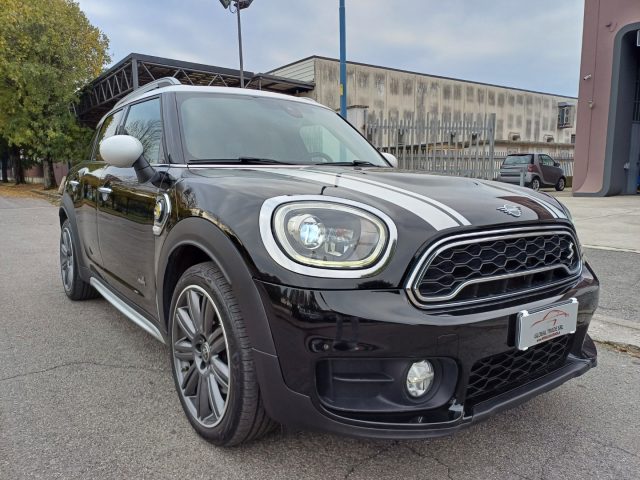 MINI Countryman 1.5 Cooper SE Hype Countryman ALL4 Automatica Immagine 1