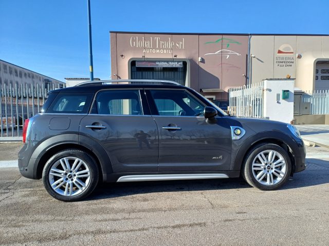 MINI Countryman 1.5 Cooper SE Hype Countryman ALL4 Automatica Immagine 3