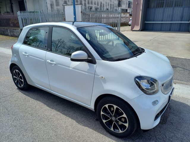 SMART ForFour 1.0 twinamic Passion Unico Pro solo 70.000 km Immagine 0