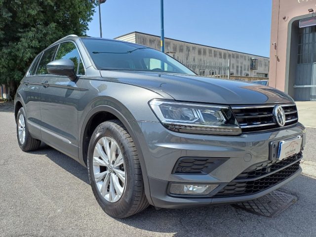 VOLKSWAGEN Tiguan 2.0 TDI SCR DSG Business BlueMotion Technology Immagine 0