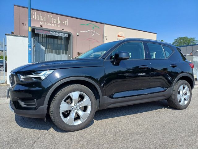 VOLVO XC40 D3 AWD Geartronic Momentum Unico Pro Crono Taglian Immagine 4