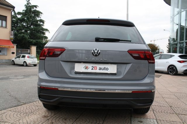 VOLKSWAGEN Tiguan 1.5 TSI 150 CV DSG ACT Life Immagine 3