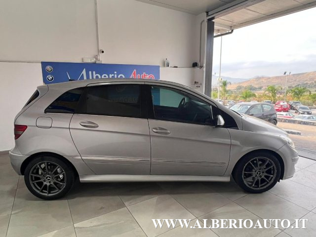 MERCEDES-BENZ B 200 CDI Sport Immagine 2