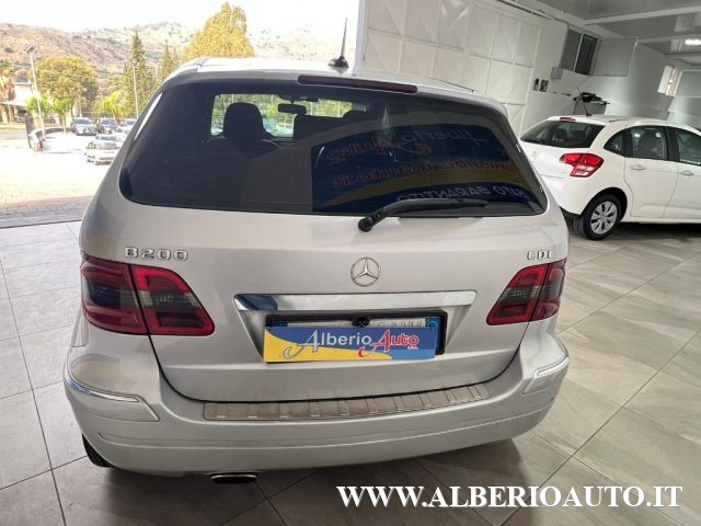 MERCEDES-BENZ B 200 CDI Sport Immagine 4