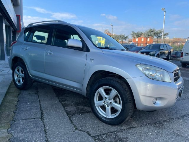 TOYOTA RAV 4 RAV4 2.2 D-4D 136 CV KM CERTIFICATI - GARANZIA Immagine 2