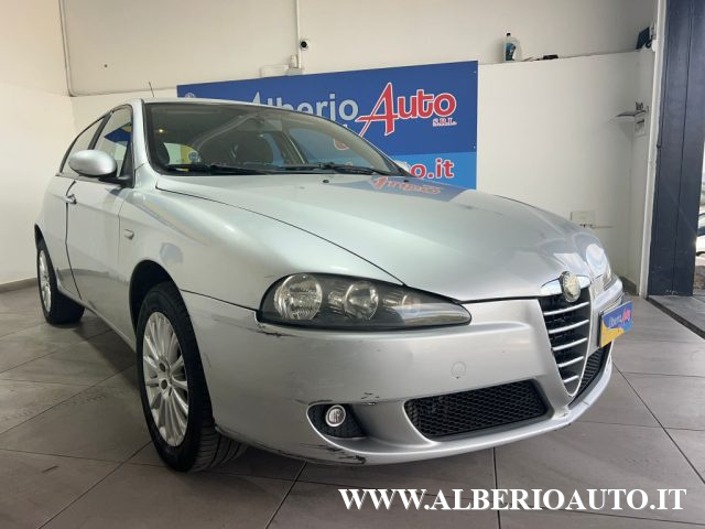 ALFA ROMEO 147 1.9 JTD (120) 5 porte Distinctive Immagine 2