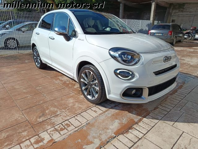 FIAT 500X 1.5 T4 Hybrid 130 CV DCT Dolcevita SPORT Immagine 1