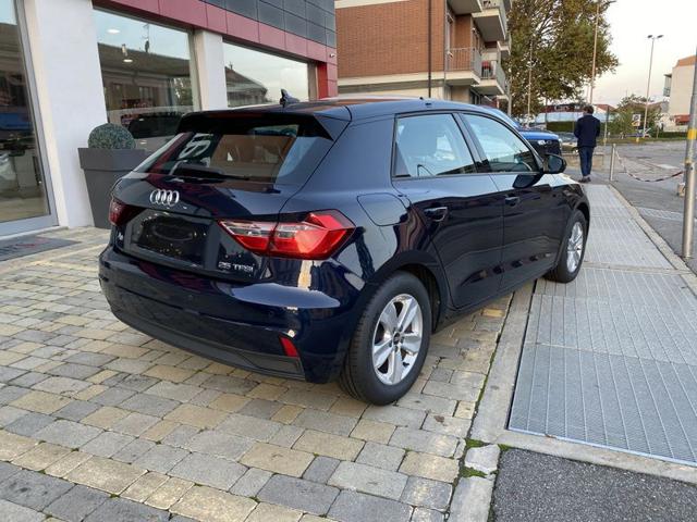 AUDI A1 SPB 25 TFSI APP CONN-CRUIS-PDC POST-15" Immagine 4