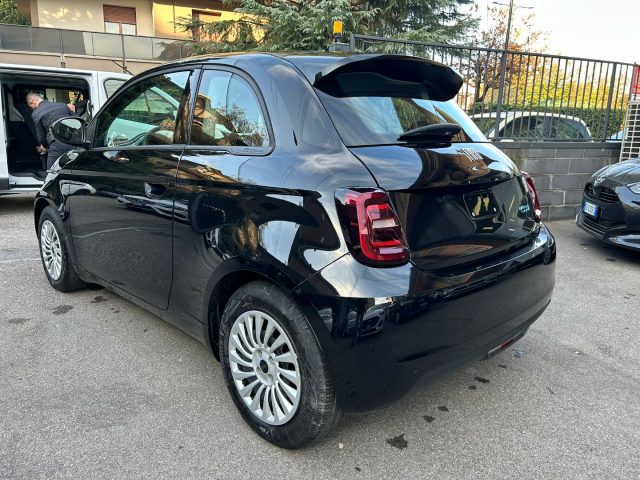 FIAT 500e Action Berlina 23,65 kWh Immagine 4