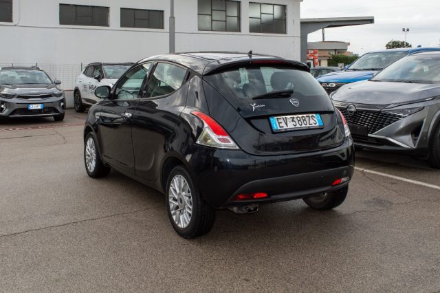 LANCIA Ypsilon 1.2 69 CV 5 porte Gold Immagine 4