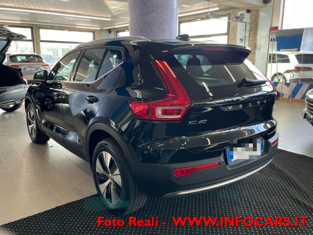 VOLVO XC40 T5 Recharge Plug-in Hybrid Inscription Expression Immagine 3