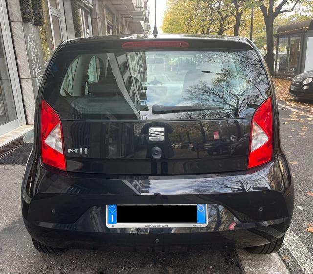 SEAT Mii 1.0 3 porte Chic Immagine 3