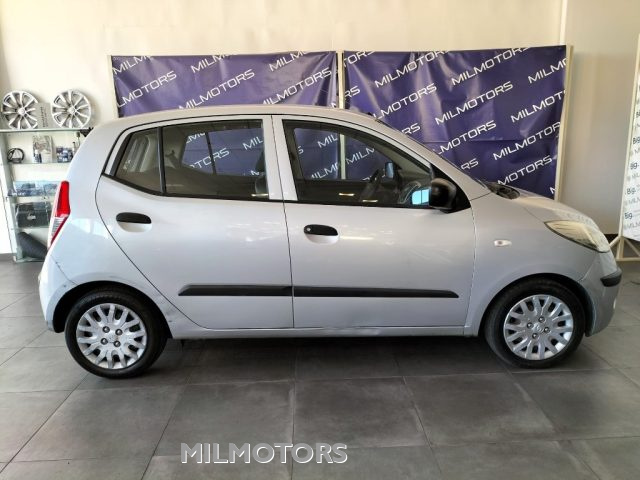 HYUNDAI i10 1.1 12V BlueDrive GPL Immagine 4