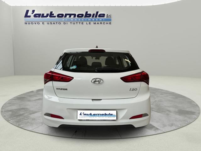 HYUNDAI i20 1.2 5 porte Classic NEOPATENTATI Immagine 4