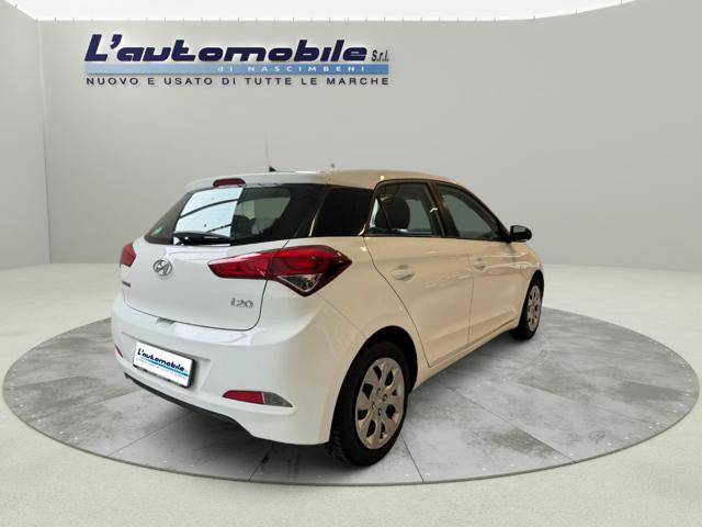 HYUNDAI i20 1.2 5 porte Classic NEOPATENTATI Immagine 3