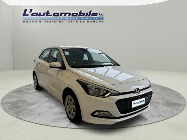 HYUNDAI i20 1.2 5 porte Classic NEOPATENTATI Immagine 2