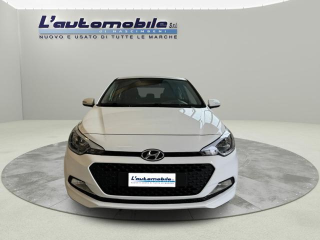 HYUNDAI i20 1.2 5 porte Classic NEOPATENTATI Immagine 1