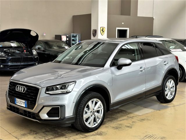 AUDI Q2 40 TFSI quattro S tronic Business Design Immagine 0