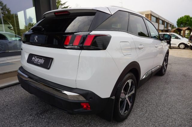 PEUGEOT 3008 BlueHDi 120 Allure+GANCIO TRAINO Immagine 2