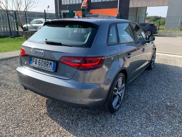 AUDI A3 SPB 1.6 TDI  S tronic Ambition Immagine 4