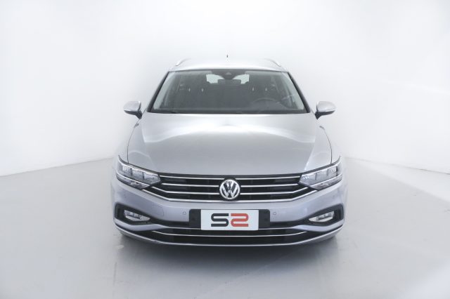 VOLKSWAGEN Passat Variant 1.6 TDI SCR DSG Business BMT Winter Pack Immagine 2