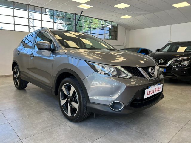 NISSAN Qashqai 1.2 DIG-T *AUTOMATICO*TETTO*360° TELECAMERE* Immagine 3