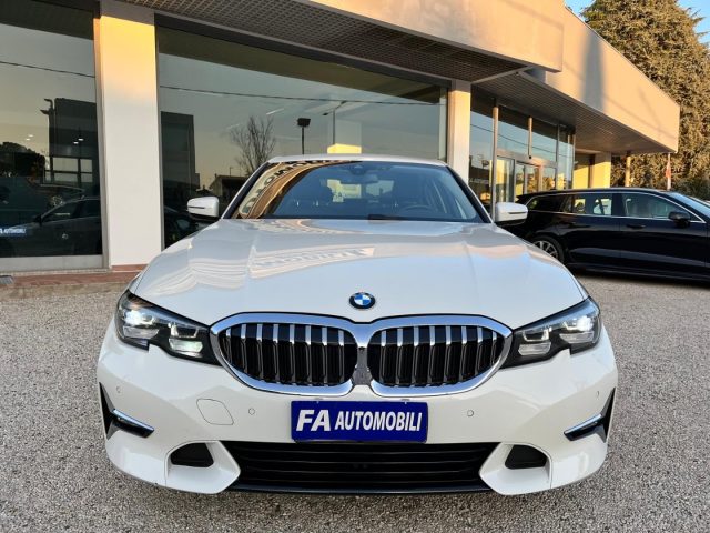 BMW 320 d Luxury Auto Immagine 2