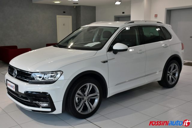 VOLKSWAGEN Tiguan 1.5 TSI ACT 131 CV SPORT + VIRTUAL COKPIT + KEYLES Immagine 0