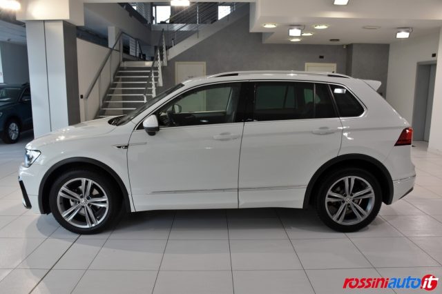 VOLKSWAGEN Tiguan 1.5 TSI ACT 131 CV SPORT + VIRTUAL COKPIT + KEYLES Immagine 1