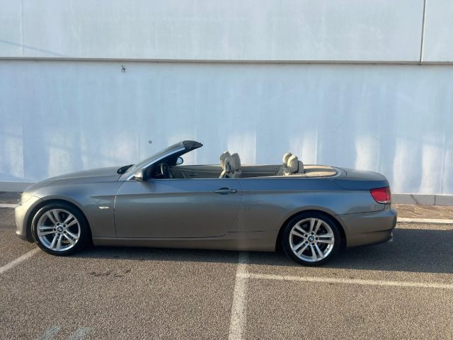 BMW 320 i cat Cabrio Eletta Immagine 4